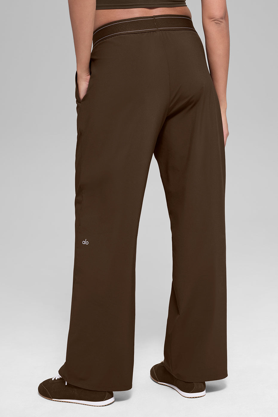 Suit Up Trouser (Regular) - Espresso — Alo Yoga | Authentic India