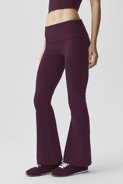 ALO Softsculpt Foldover Flare Legging (Short) - Rich Bordeaux