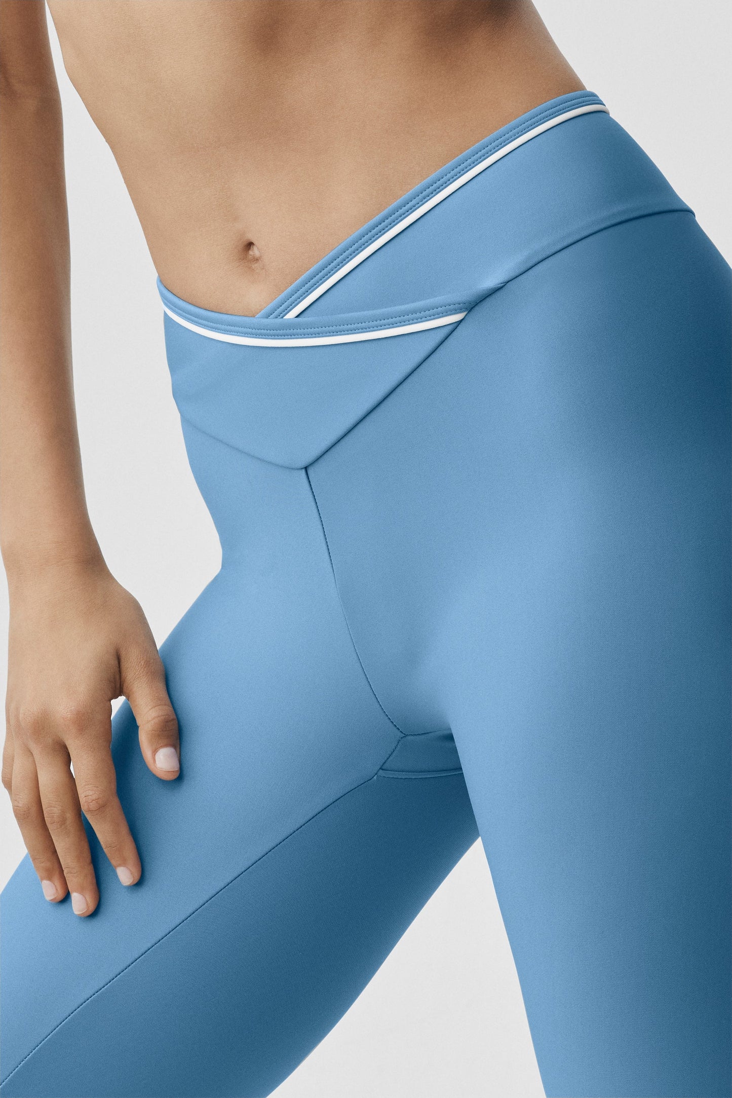 Airlift High-Waist Trifecta Legging - California Blue/White