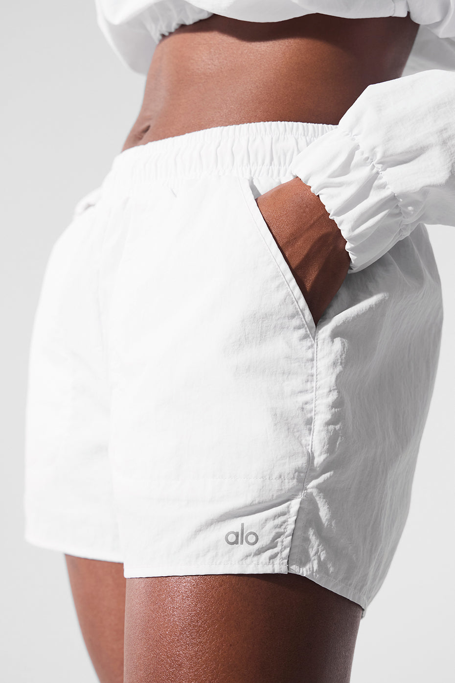 Alumni Short - White — Alo Yoga | Authentic India