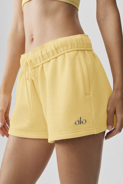ALO Accolade Short Warm Butter