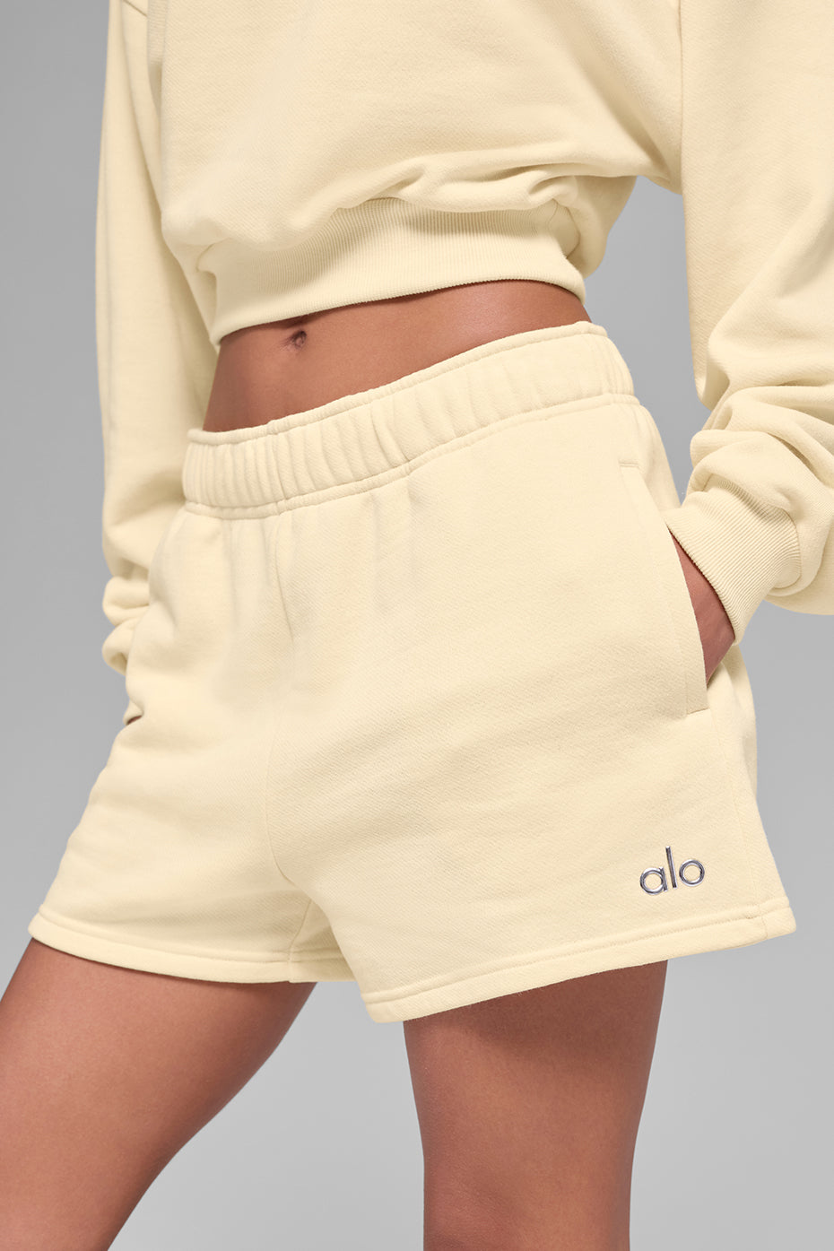 Accolade Short - Candlelight Yellow — Alo Yoga | Authentic India