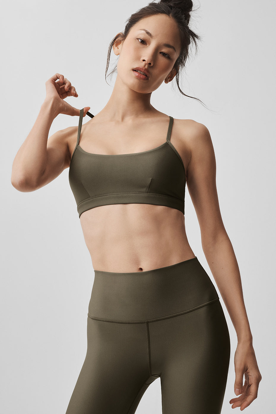 Airlift Intrigue Bra - Olive Tree — Alo Yoga | Authentic India
