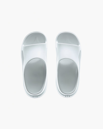 UVU INSIGNIA SLIDE WHITE — UVU | Authentic India