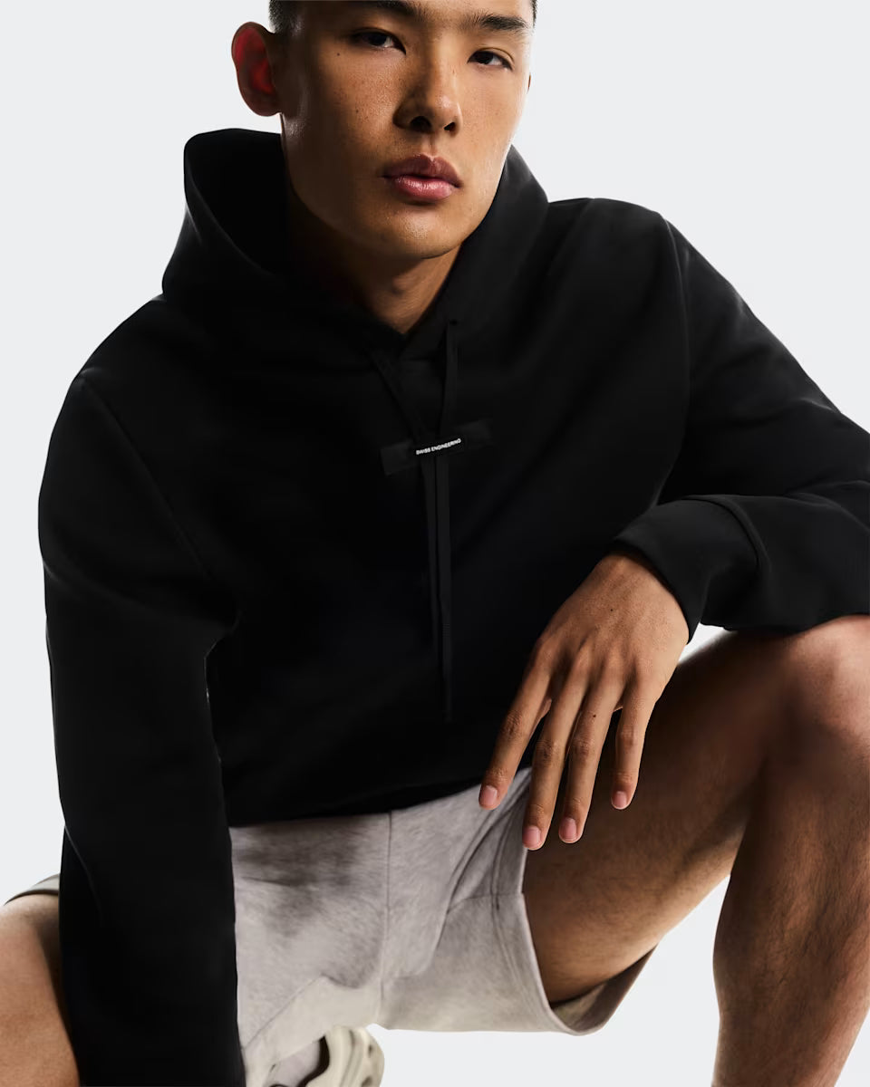 ON Focus Tech Hoodie Black — ON CLOTHING | Authentic India