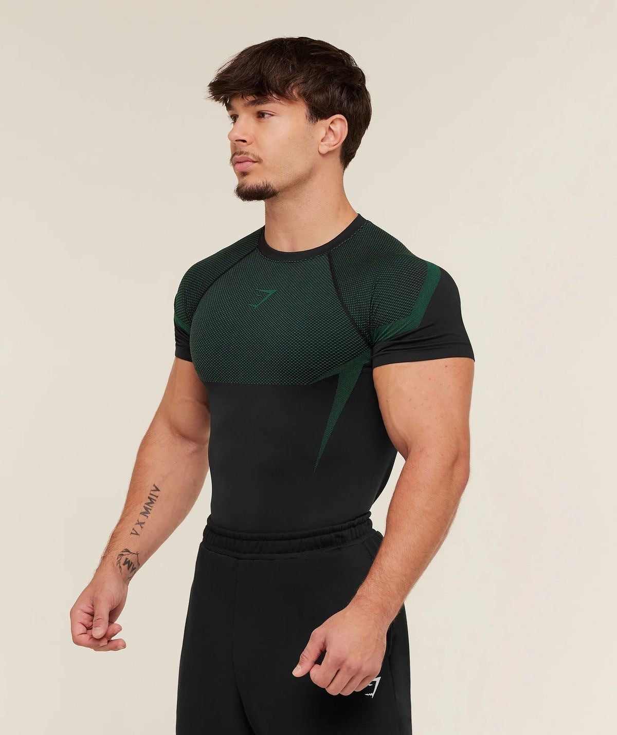 GYMSHARK Onyx 5.0 Seamless T-Shirt - Black/Lift Green