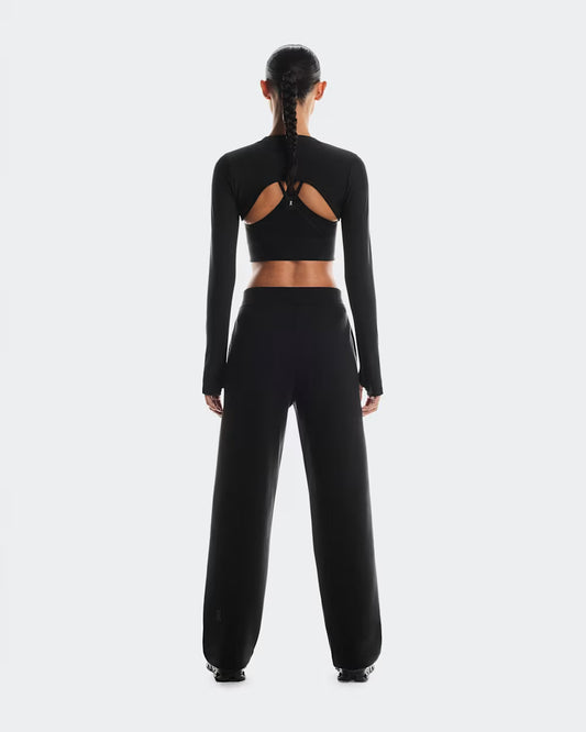 ON Focus Tech Sweatpants Black — ON CLOTHING | Authentic India