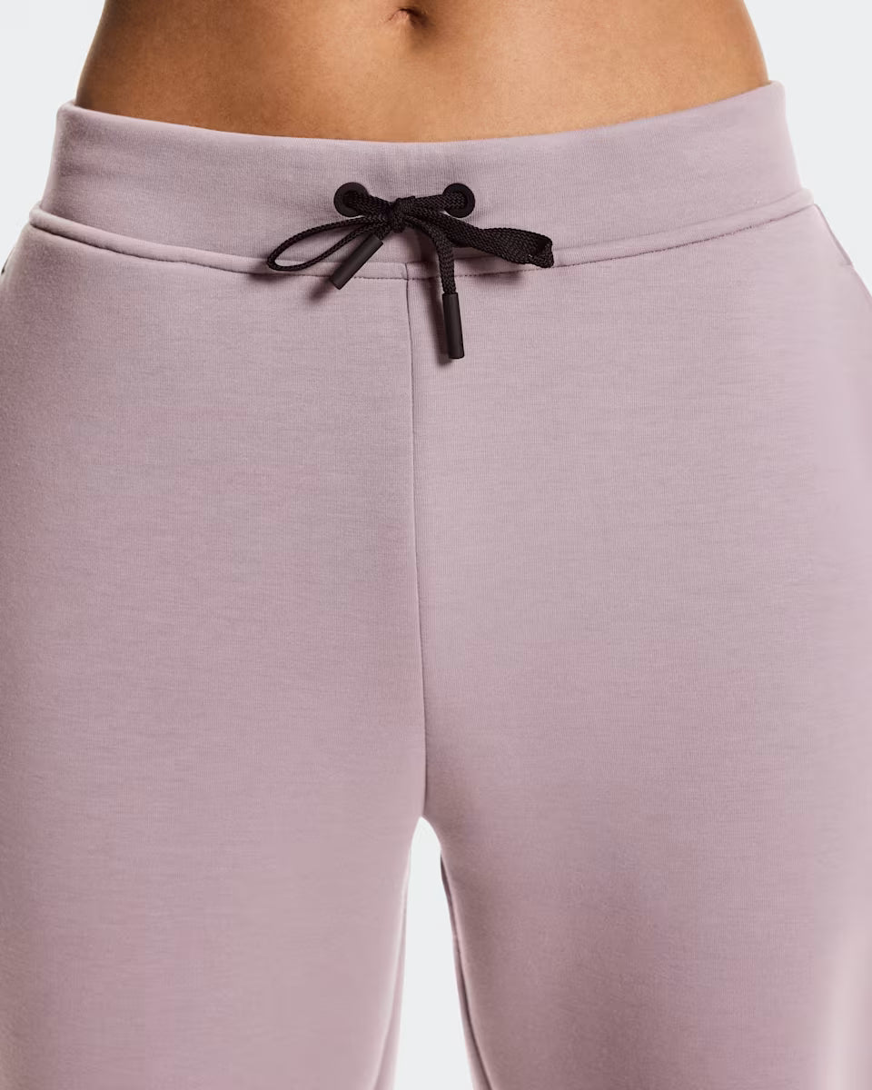ON Focus Tech Sweatpants Heron — ON CLOTHING | Authentic India