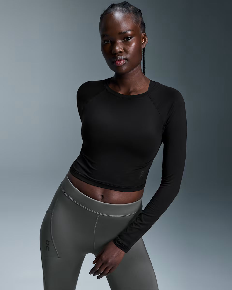 ON Studio Long-T Crop Black