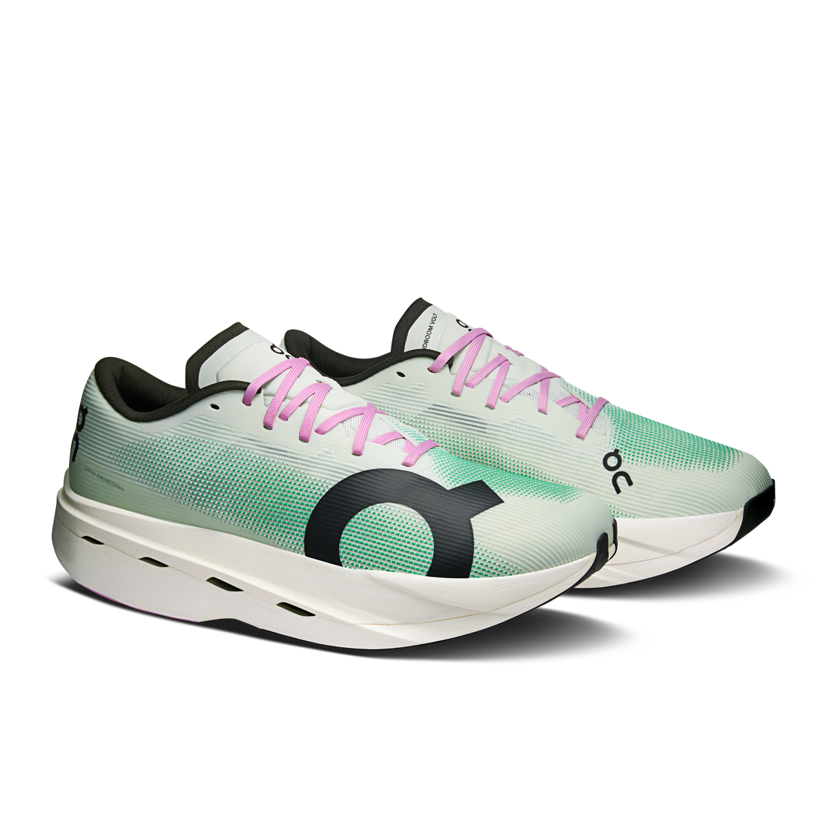 On Running Men's Cloudboom Volt Iceberg | Mantis