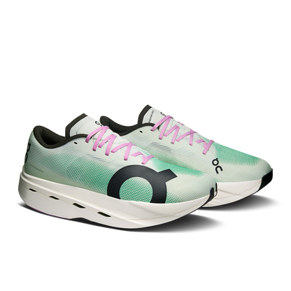 On Running Men's Cloudboom Volt Iceberg | Mantis