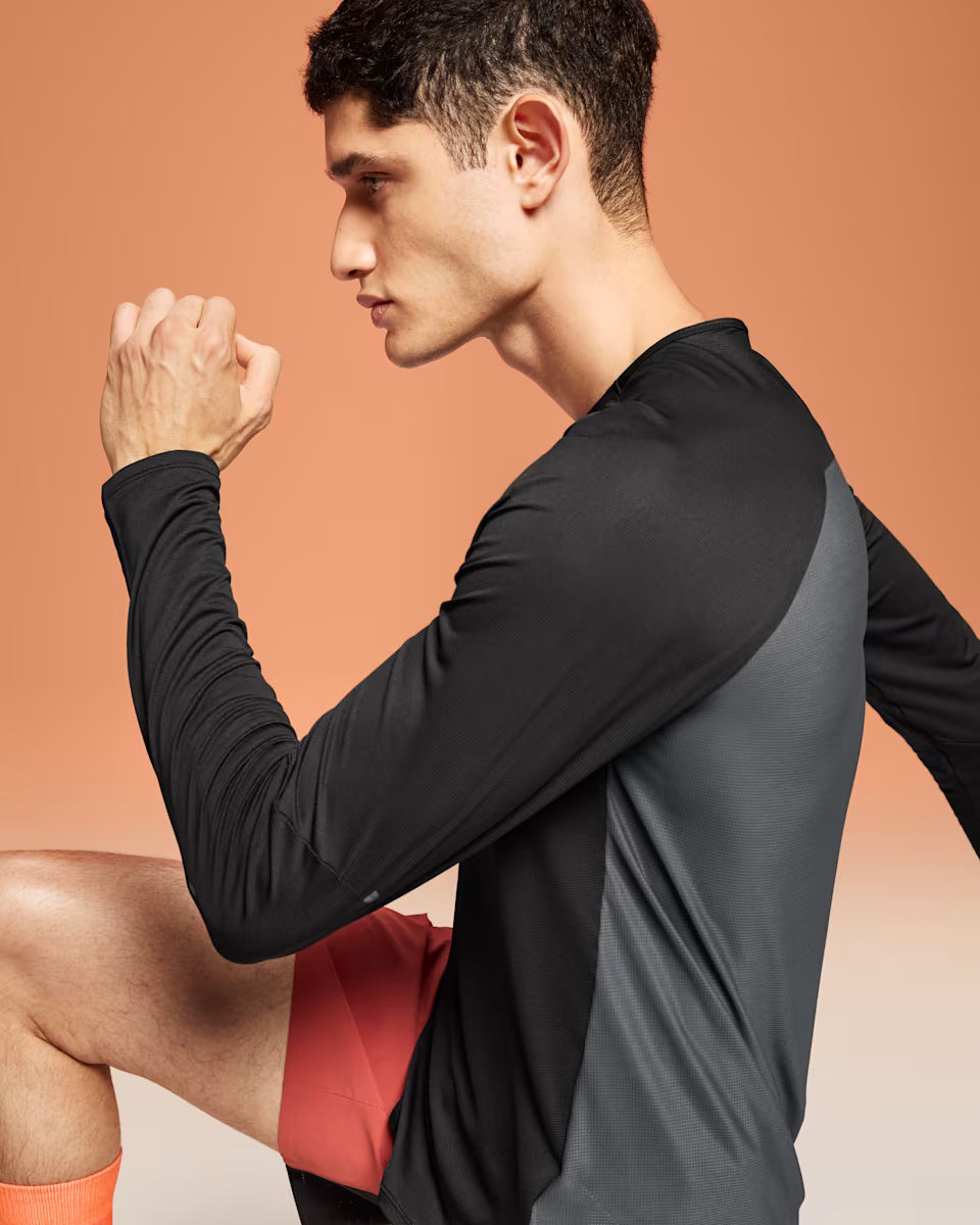 ON Performance Long-T Black | Eclipse — ON CLOTHING | Authentic India