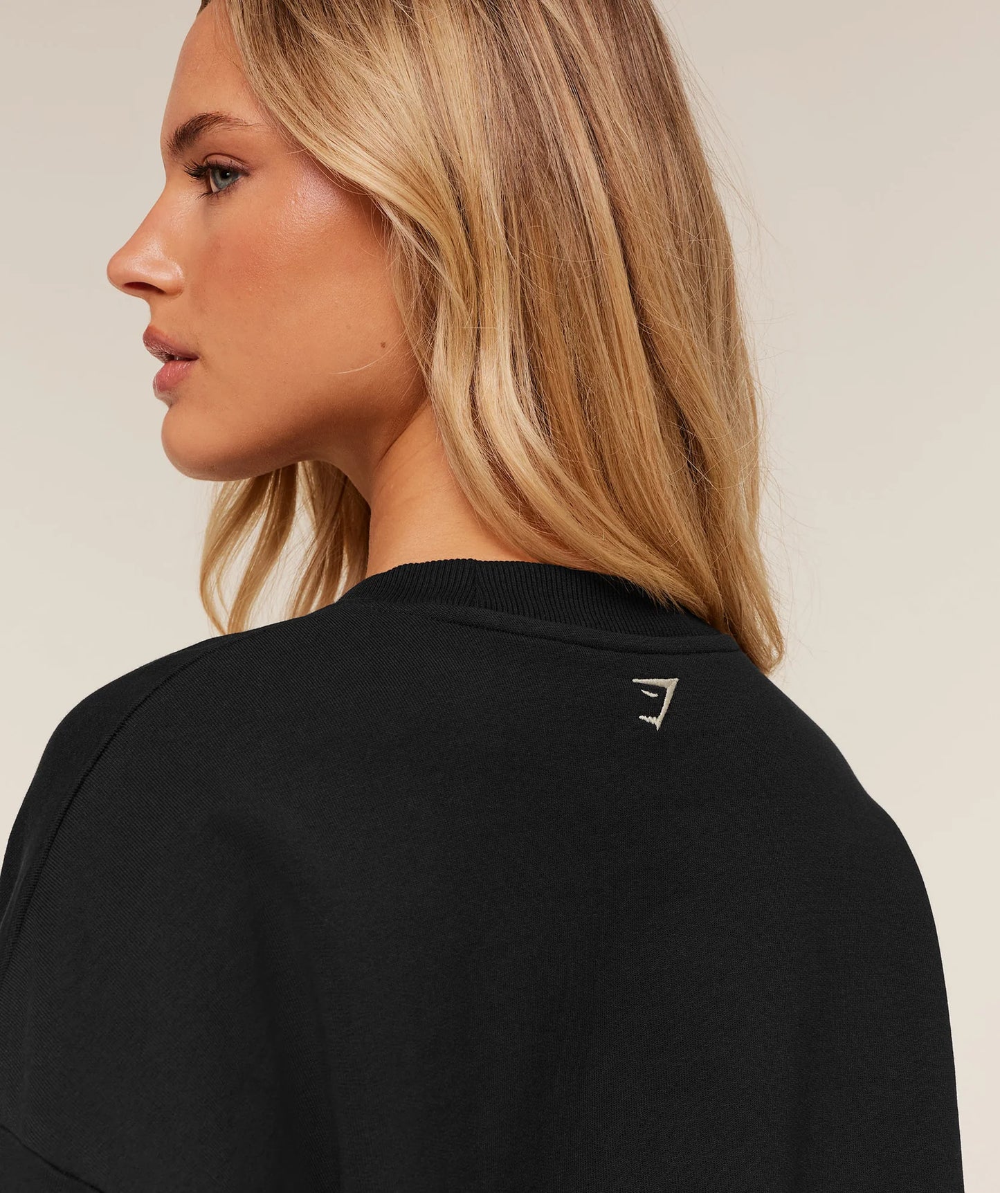 GYMSHARK Collegiate Graphic Crew Neck Pullover — Gymshark | Authentic India