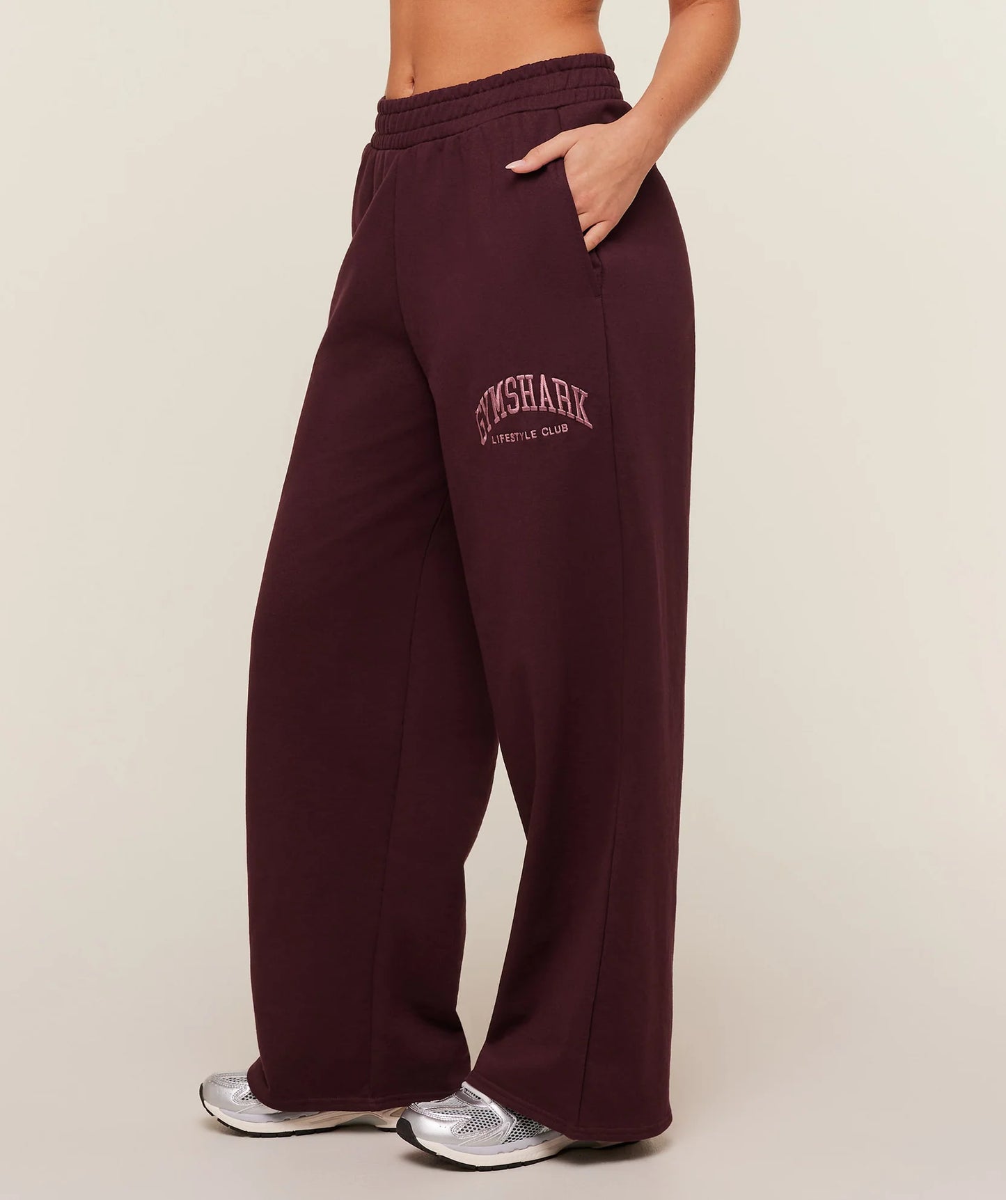 GYMSHARK Collegiate Graphic Straight Leg Joggers — Gymshark | Authentic India