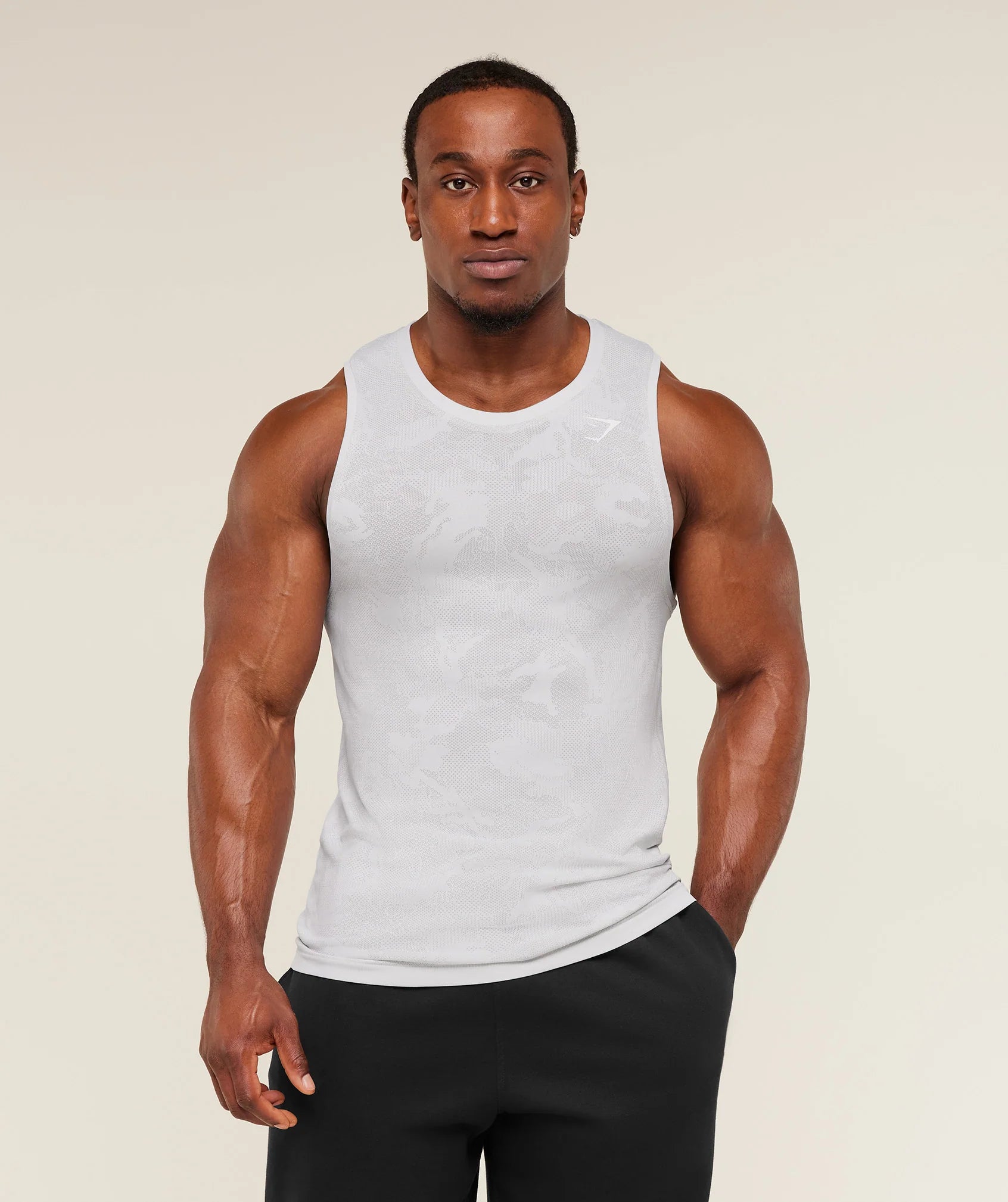 GYMSHARK Geo Seamless Tank White/Light Grey — GYMSHARK S | Authentic India