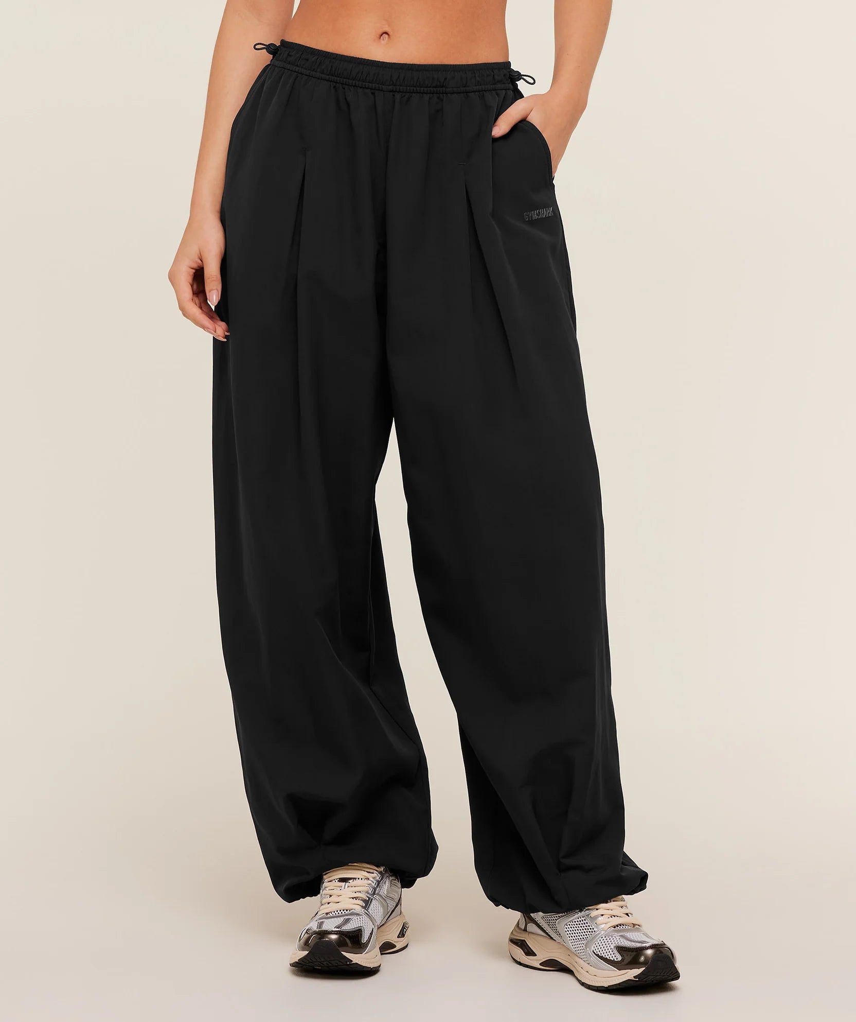 GYMSHARK Weekend Lifestyle Parachute Pants — Gymshark | Authentic India