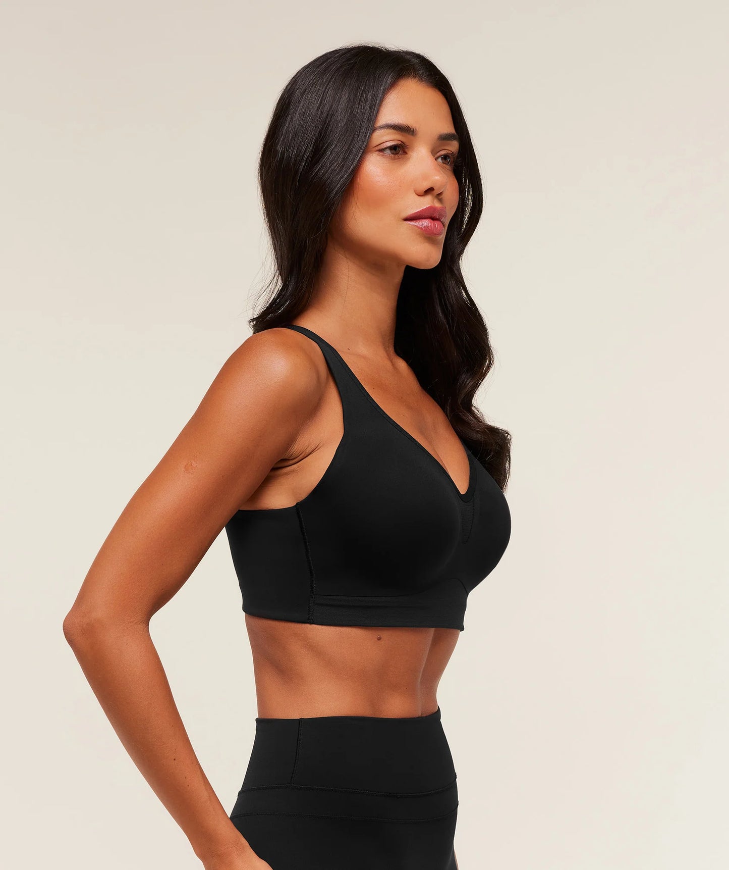 GYMSHARK High Support V-Neck Sports Bra — Gymshark | Authentic India