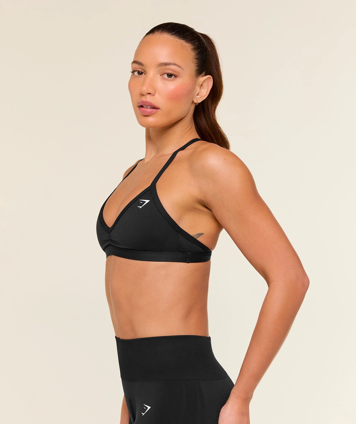 GYMSHARK Minimal Sports Bra Black — Gymshark | Authentic India