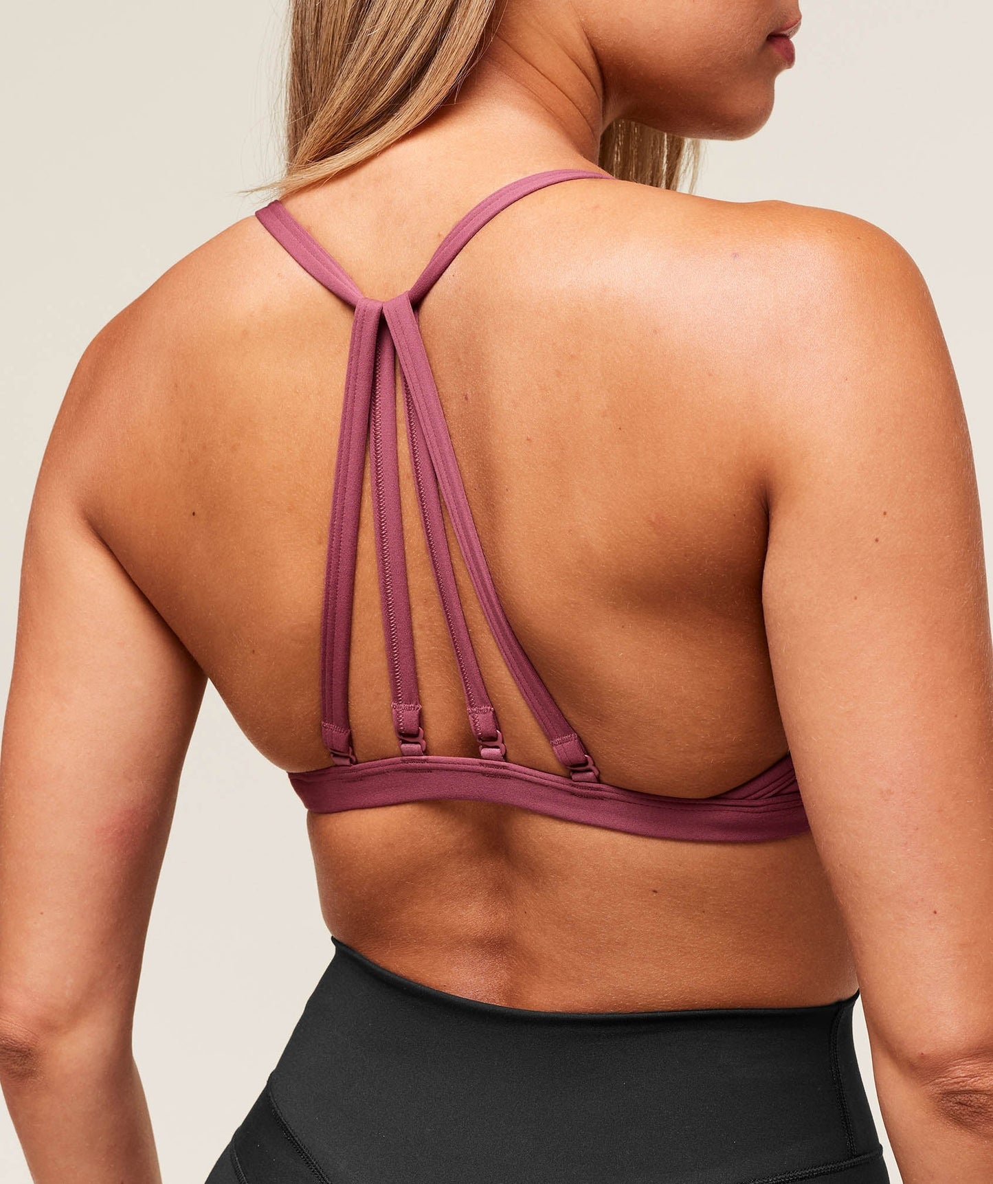 Women's Gymshark Minimal Sports Bra Reset Pink — Gymshark | Authentic India