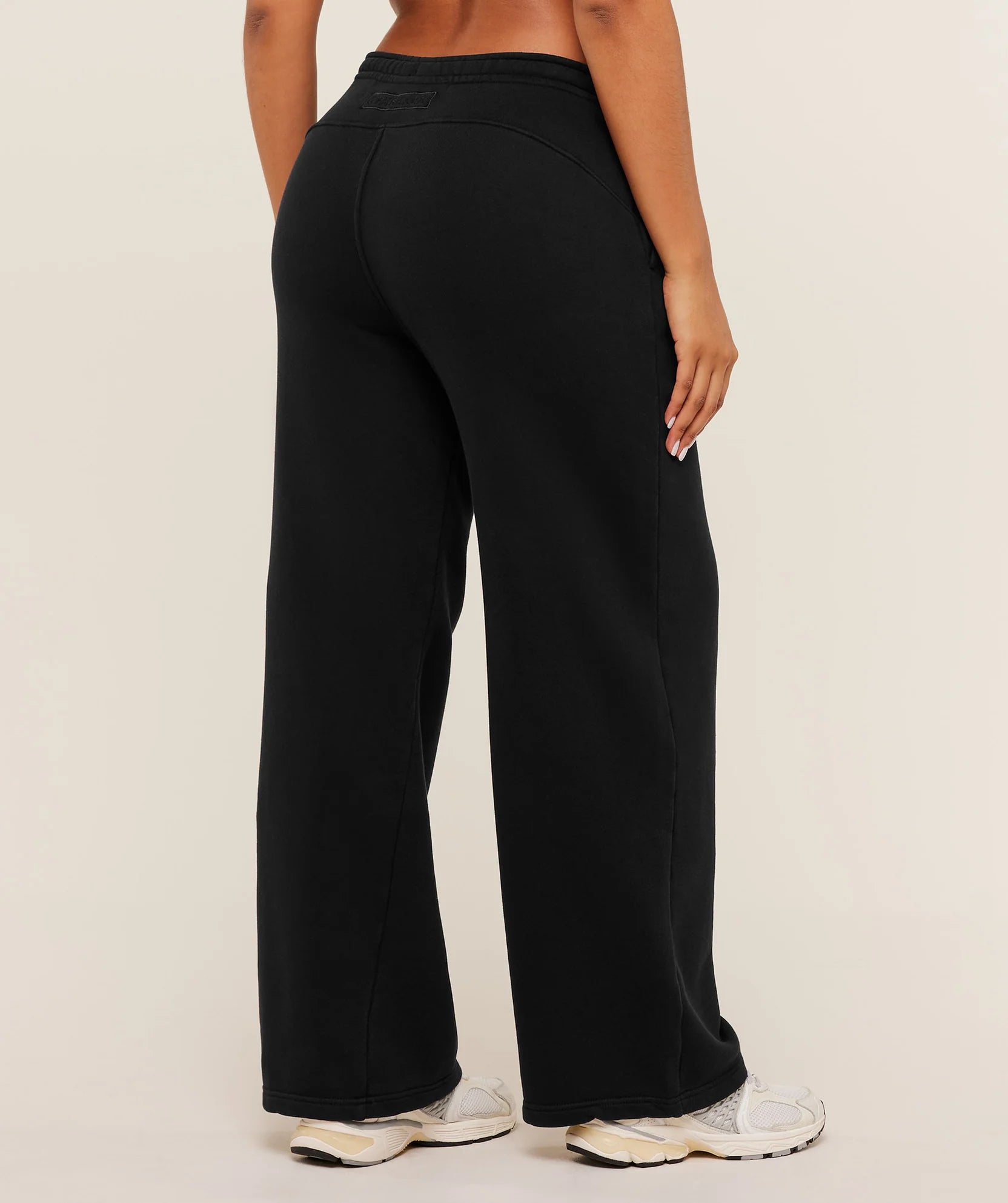 GYMSHARK Pump Straight Leg Pants Black — Gymshark | Authentic India