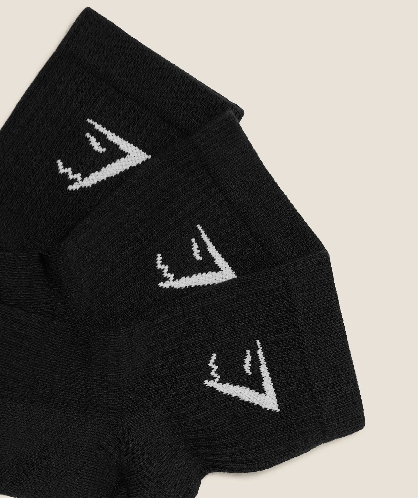 GYMSHARK Midi Socks 3pk Black — Gymshark | Authentic India