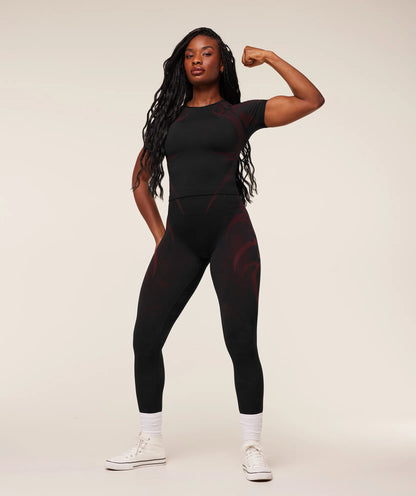 GYMSHARK Storm Seamless Short Sleeve Top Black/Rich Maroon