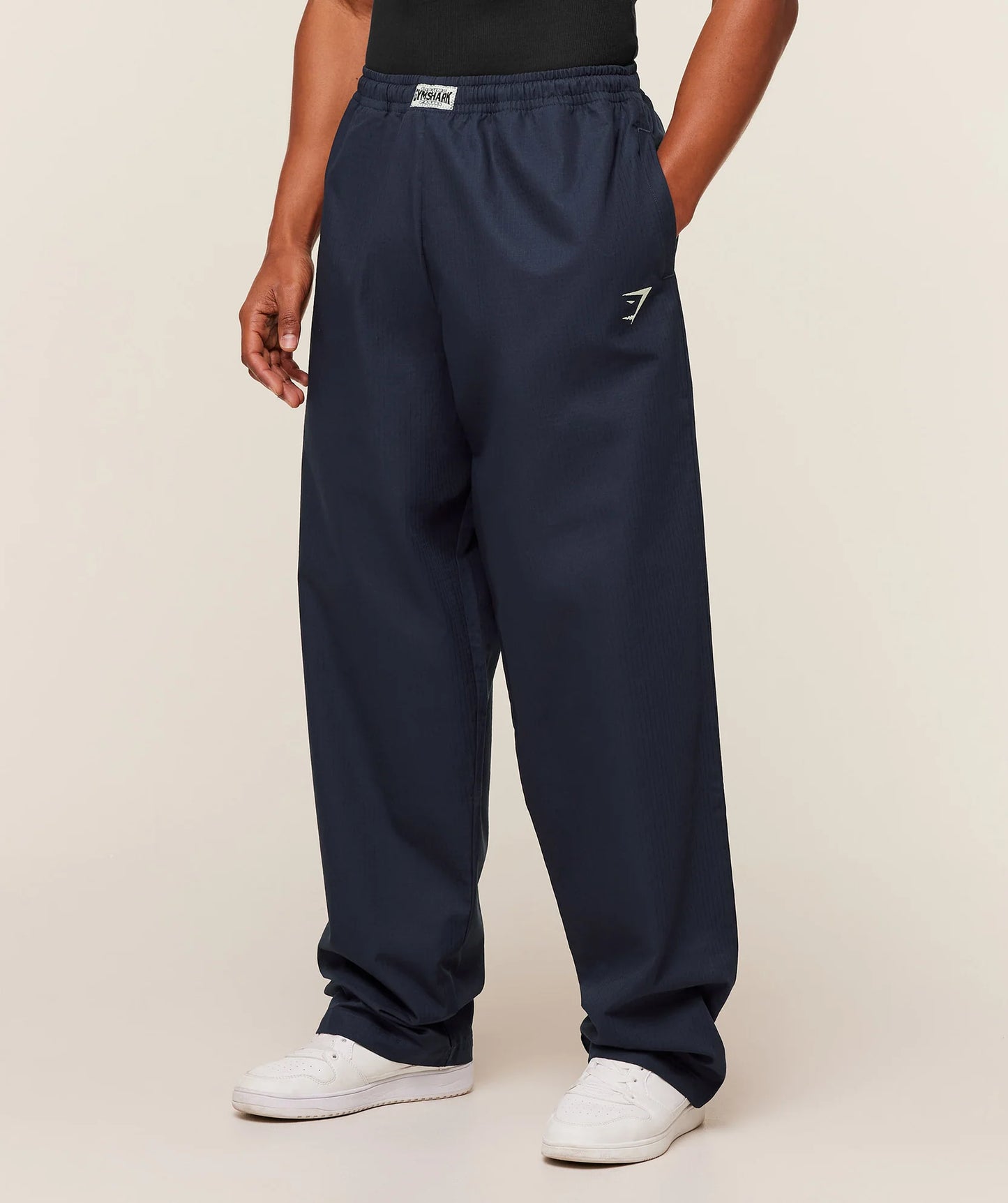 GYMSHARK Straight Leg Pumper Pants — Gymshark | Authentic India
