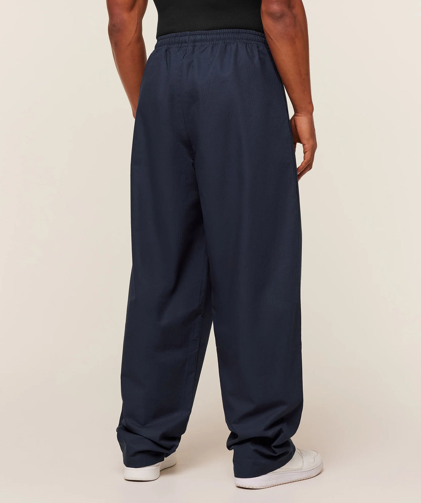 GYMSHARK Straight Leg Pumper Pants — Gymshark | Authentic India