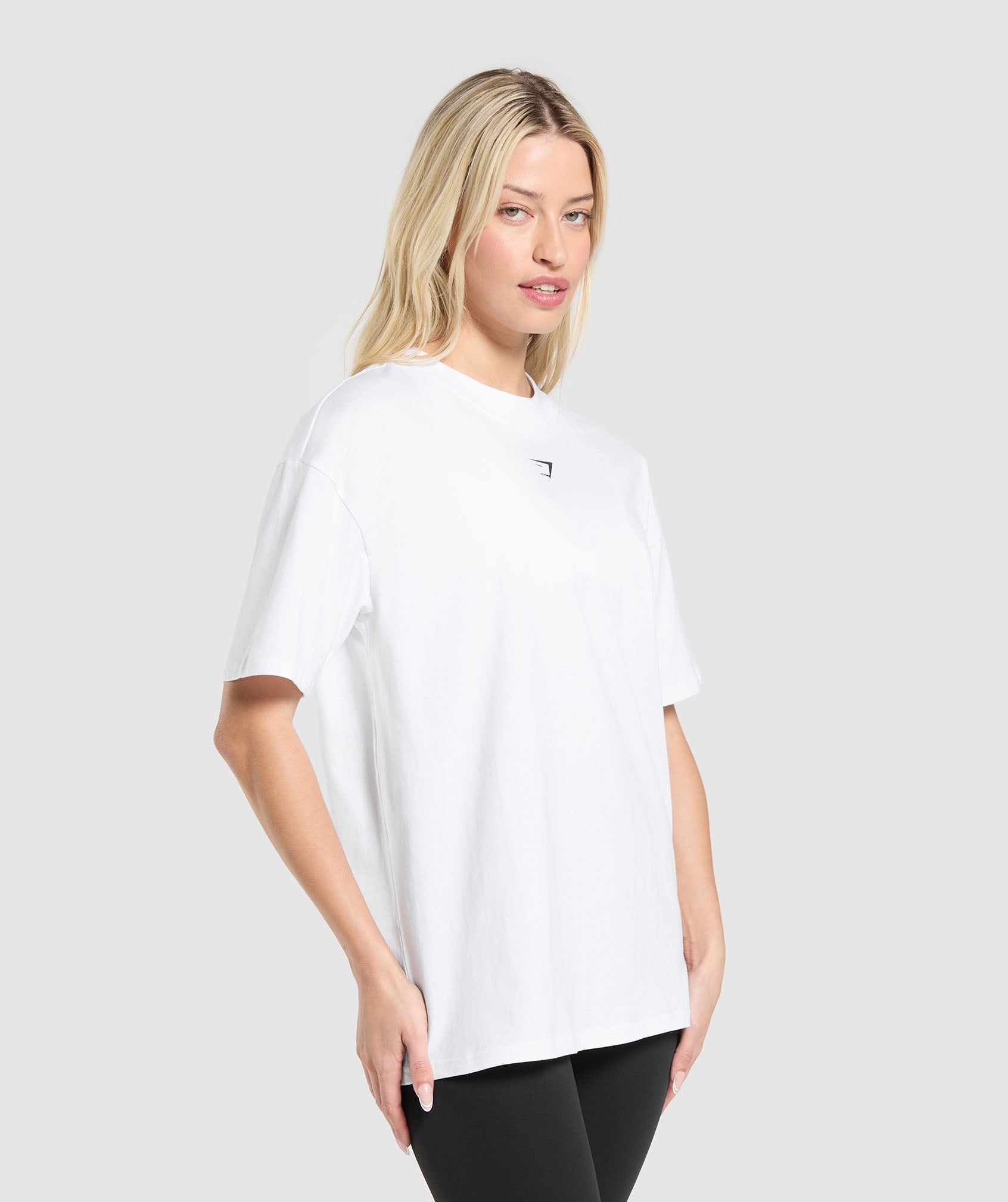 Women's Gymshark Trace Graphic Oversized T-Shirt White — Gymshark | Authentic India