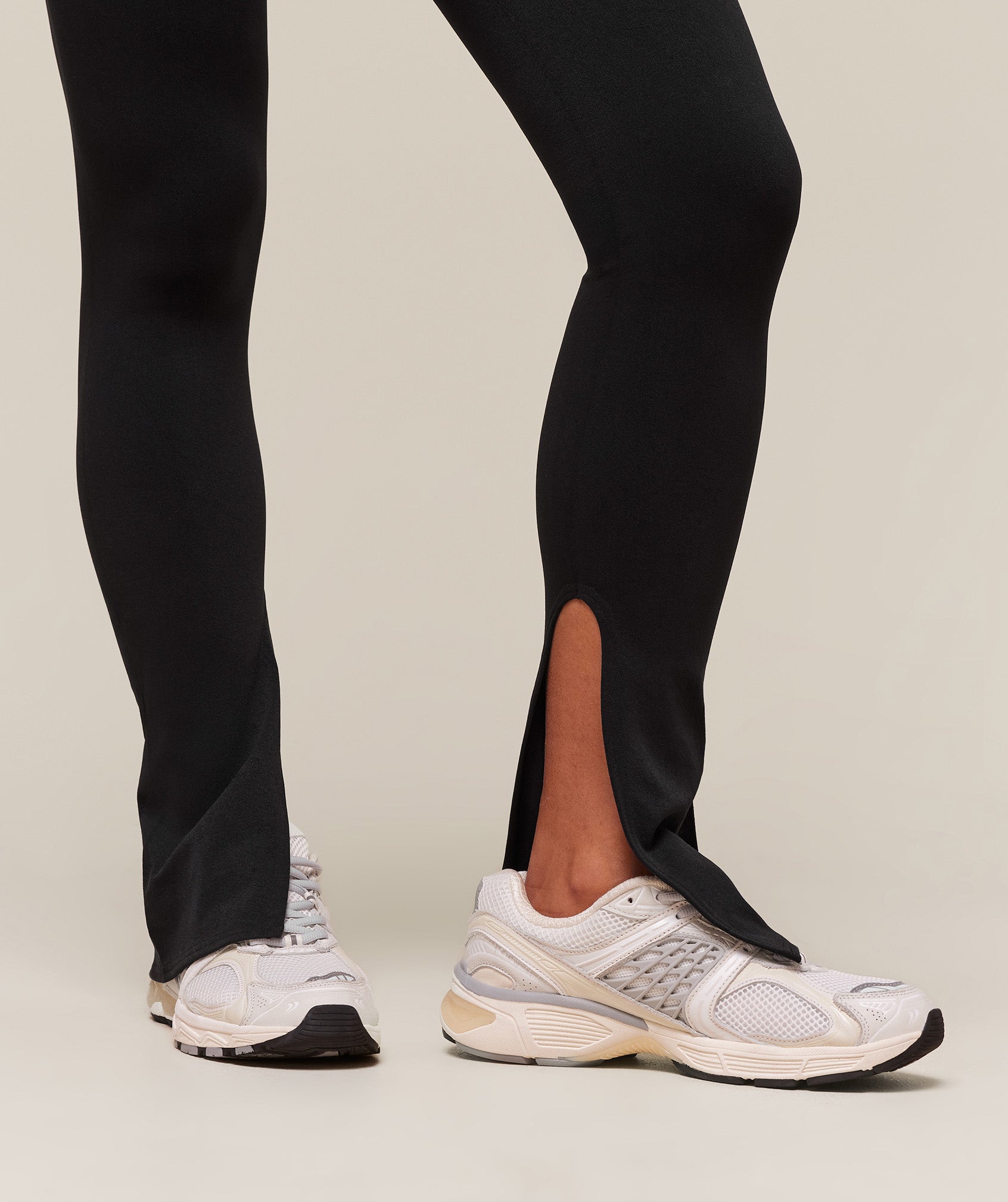 Women's Gymshark Everywear Warp Knit Flare Leggings Black — Gymshark | Authentic India