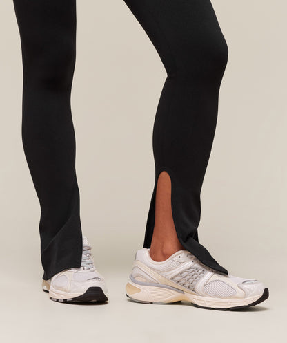 Women's Gymshark Everywear Warp Knit Flare Leggings Black — Gymshark | Authentic India