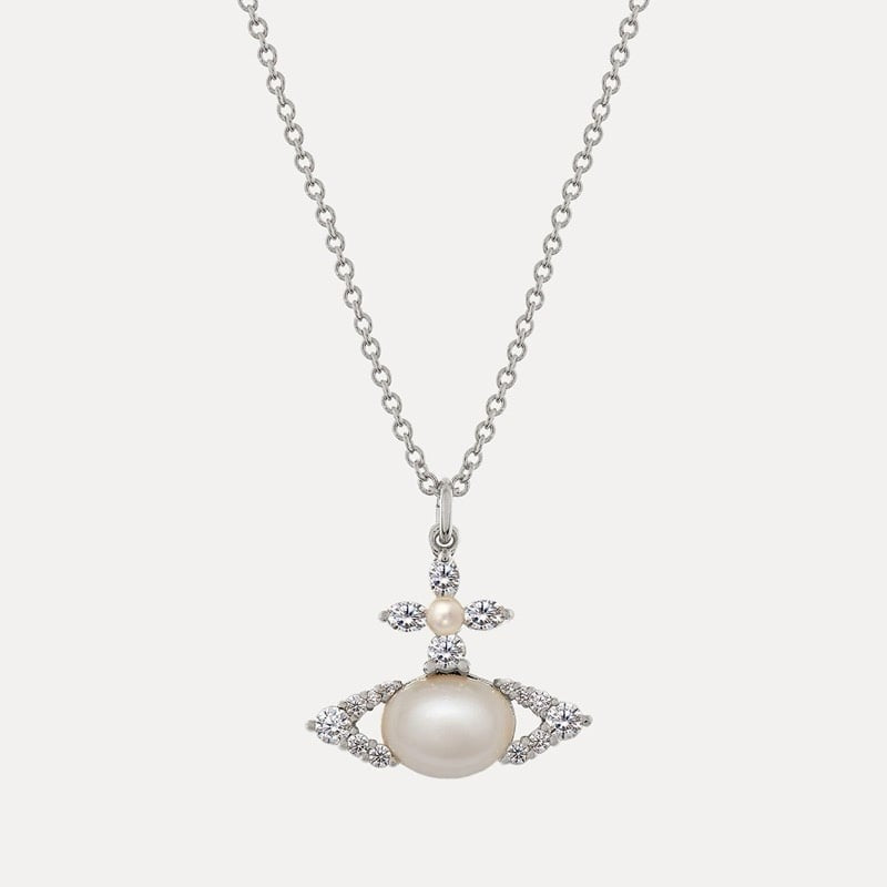 Vivienne Westwood pearl necklace