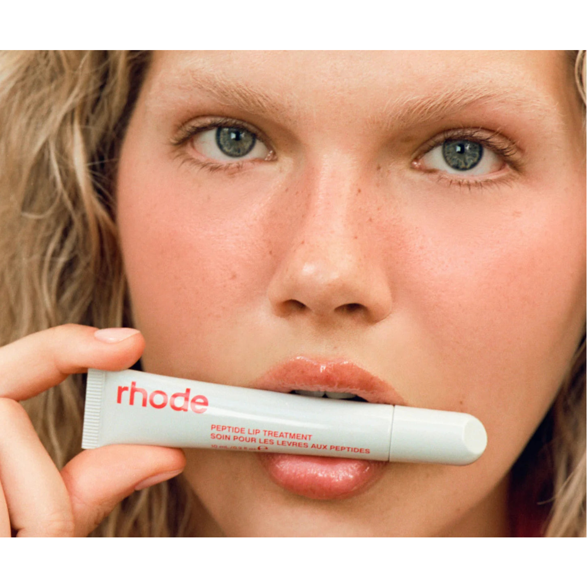 RHODE Peptide Lip Treatment Nourishing Glaze Strawberry Glaze — Aestus Supply | Authentic India